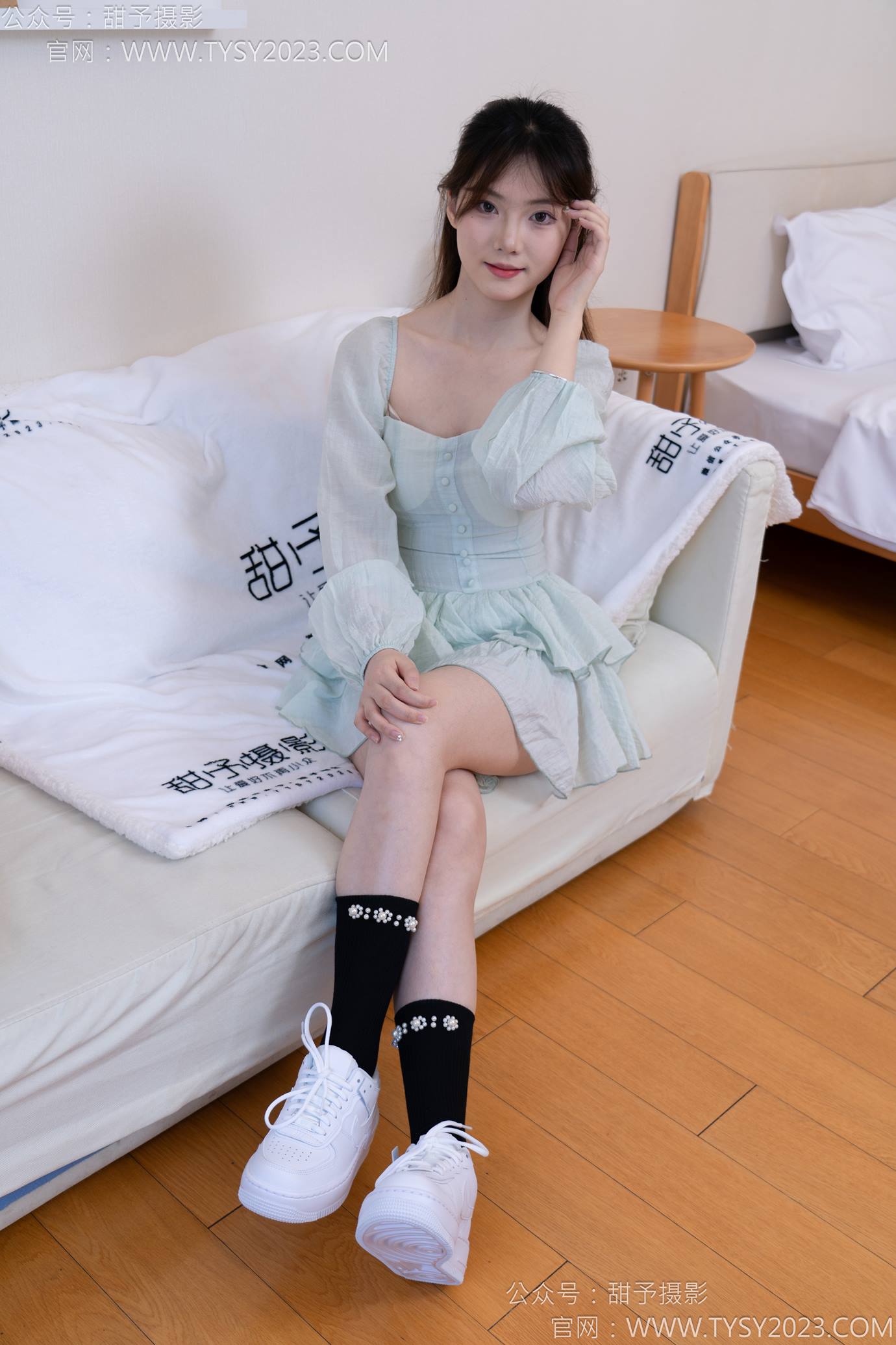 图片[2]-甜予摄影 NO.136 璇璇-板鞋、黑棉袜[203P/1V/12.6GB]-美图