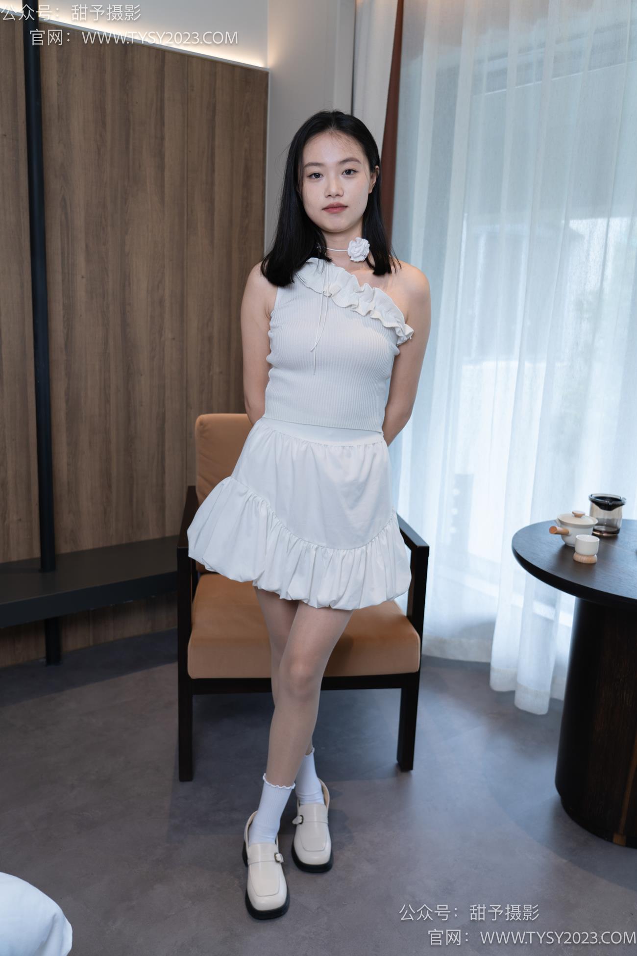 图片[4]-甜予摄影 NO.106期：齐齐澜澜-皮鞋、板鞋、黑丝、肉丝 （均脚尖透明）、白棉袜（齐齐）、脏白棉袜（澜澜））[145P/2V/10.48GB]-美图