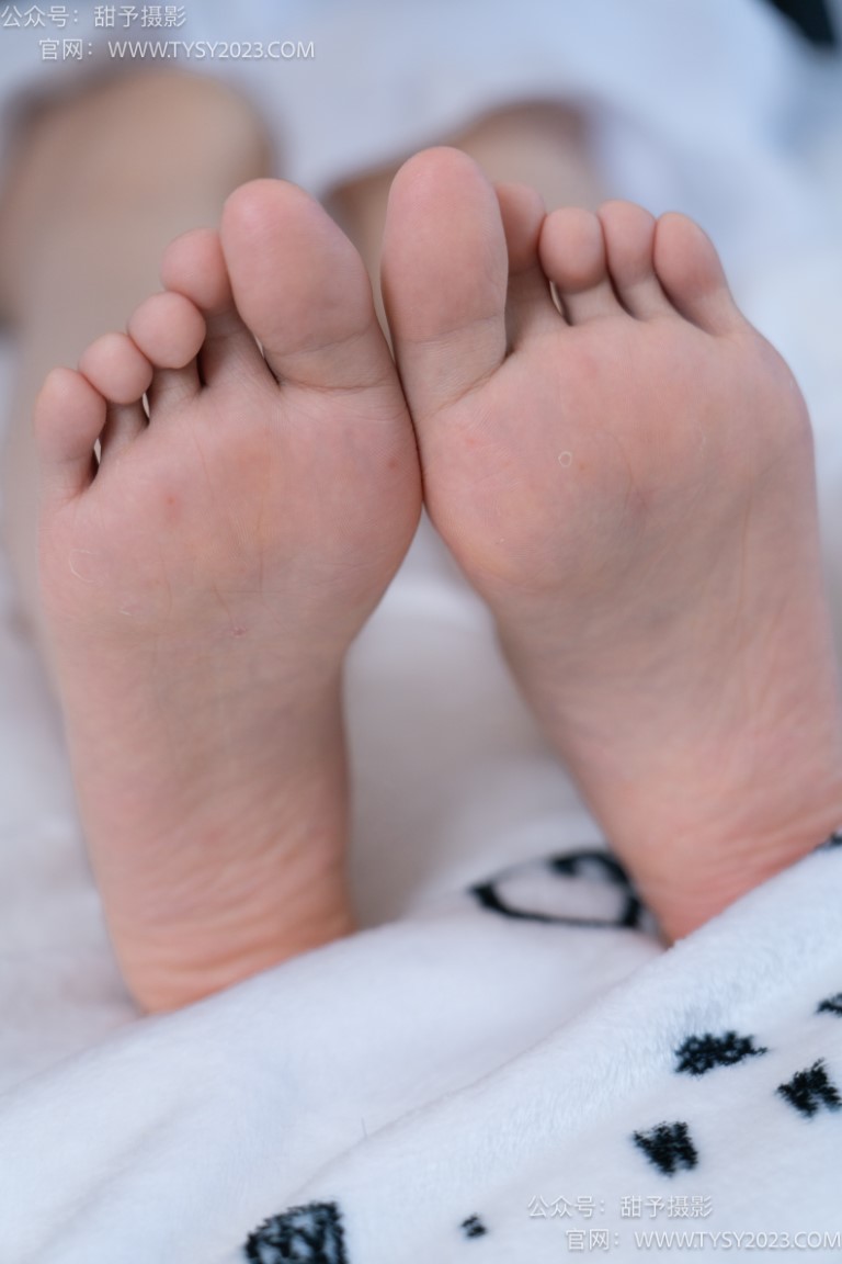 图片[2]-甜予摄影 NO.083期：璇璇-运动鞋、白棉袜、裸足（完整版）[133P/2V/10.13GB]-美图