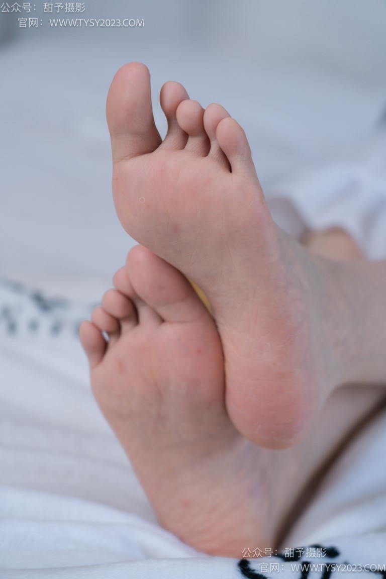 图片[4]-甜予摄影 NO.083期：璇璇-运动鞋、白棉袜、裸足（完整版）[133P/2V/10.13GB]-美图