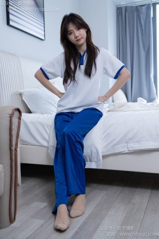 甜予摄影 NO.098期：璇璇-校服、板鞋、白棉袜、肉丝（脚尖加固款）（完整版）[135P/2V/10.37GB]-美图