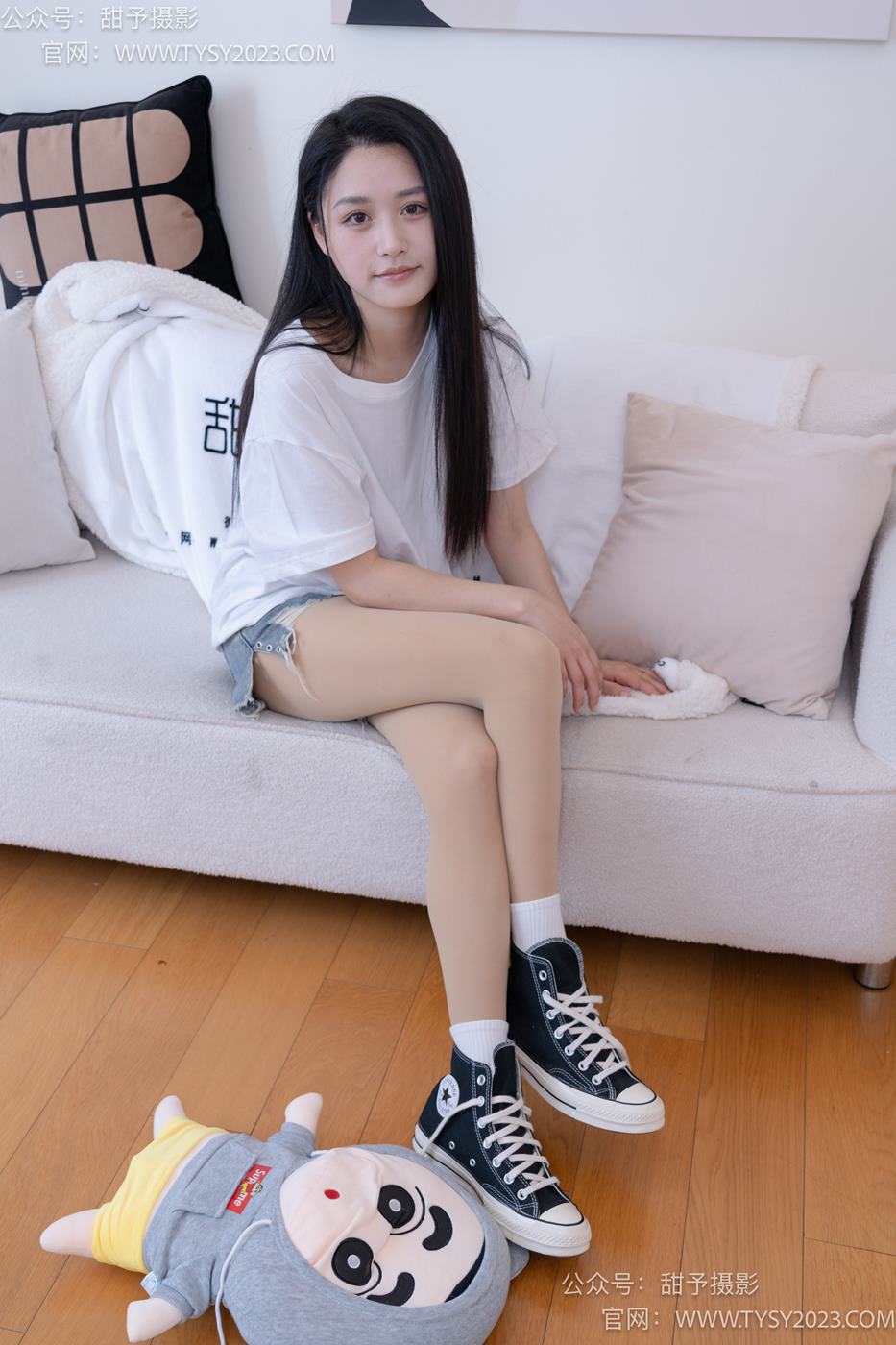 图片[3]-甜予摄影 NO.072 澜澜-帆布鞋、白棉袜、踩蜡笔小新玩偶剧情[125P/2V/10.6GB]-美图