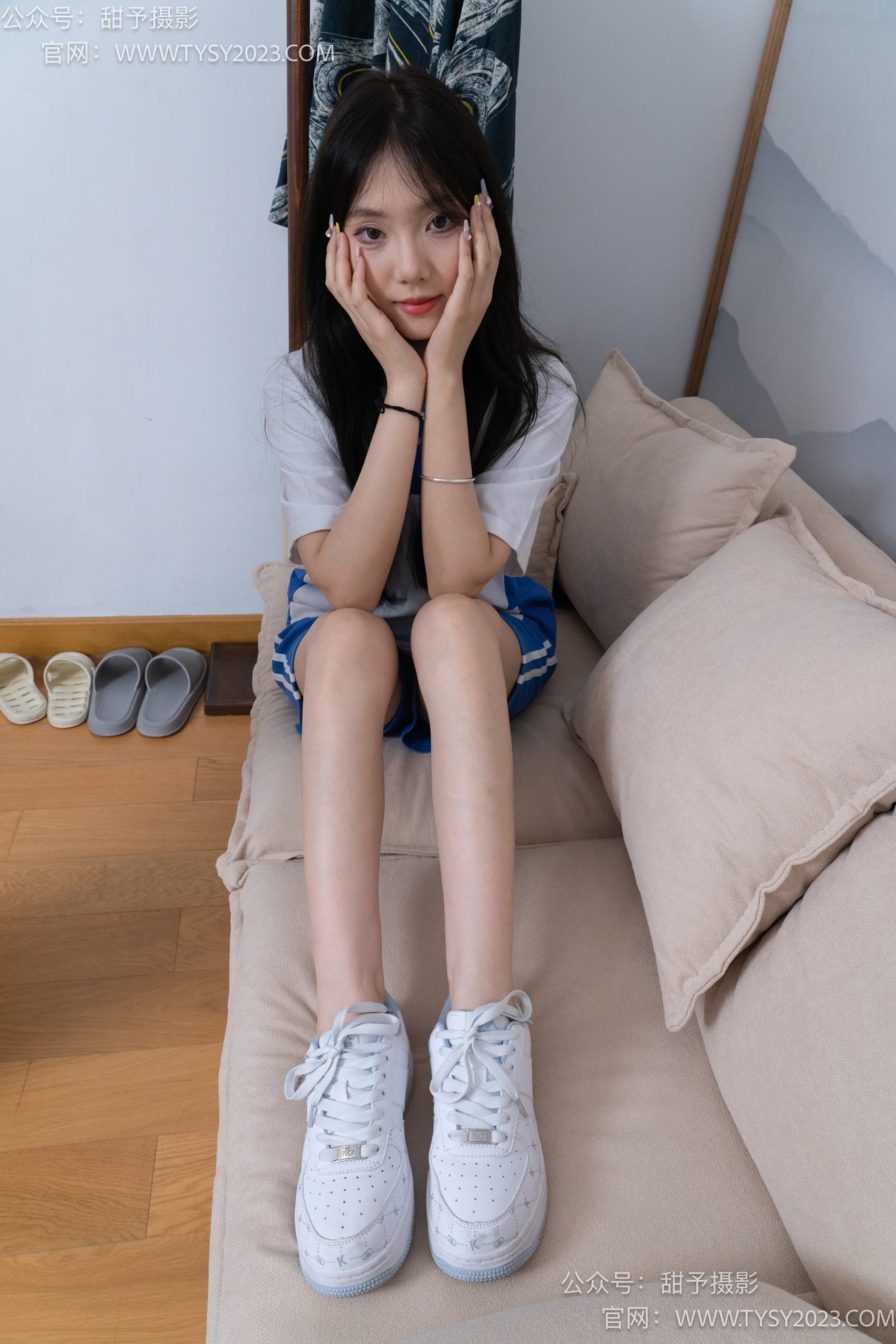 图片[4]-甜予摄影 NO.080期：璇璇-校服、板鞋、裸足、光脚踩小西红柿葡萄的剧情[134P/2V/12.00GB]-美图