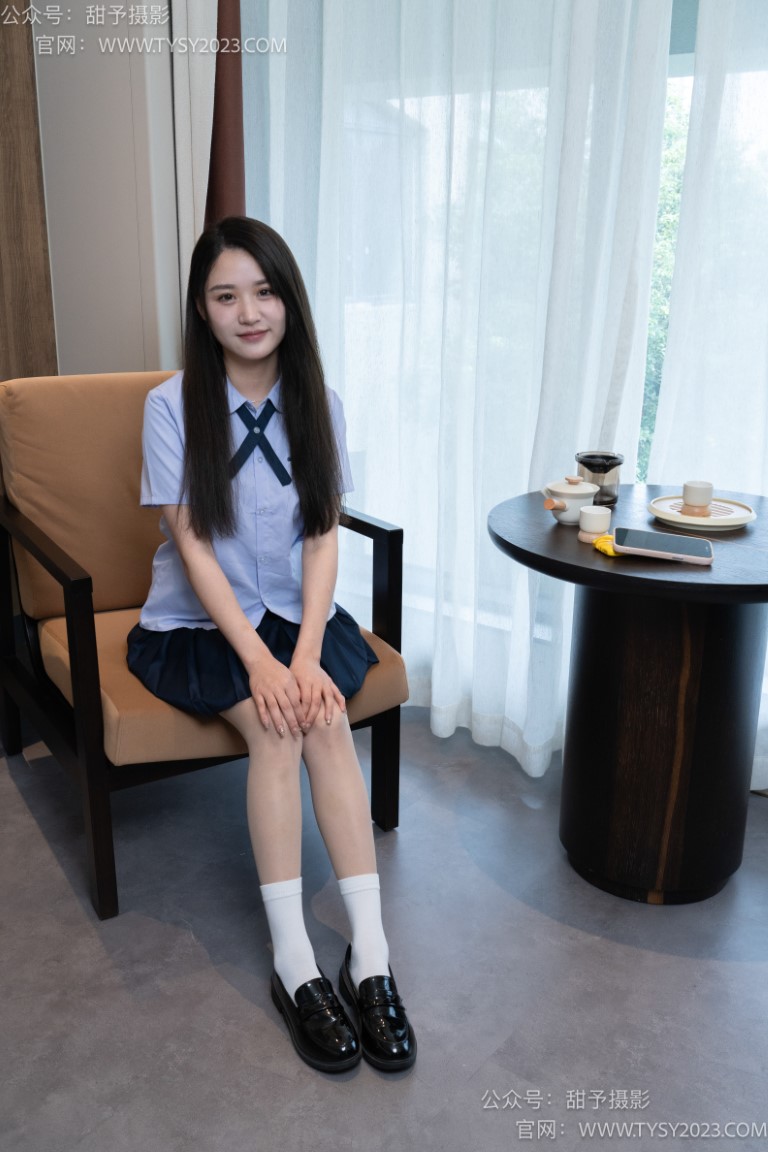 图片[1]-甜予摄影 NO.081期：澜澜-皮鞋、两双白棉袜、肉丝（脚尖加固款）[140P/2V/10.24GB]-美图