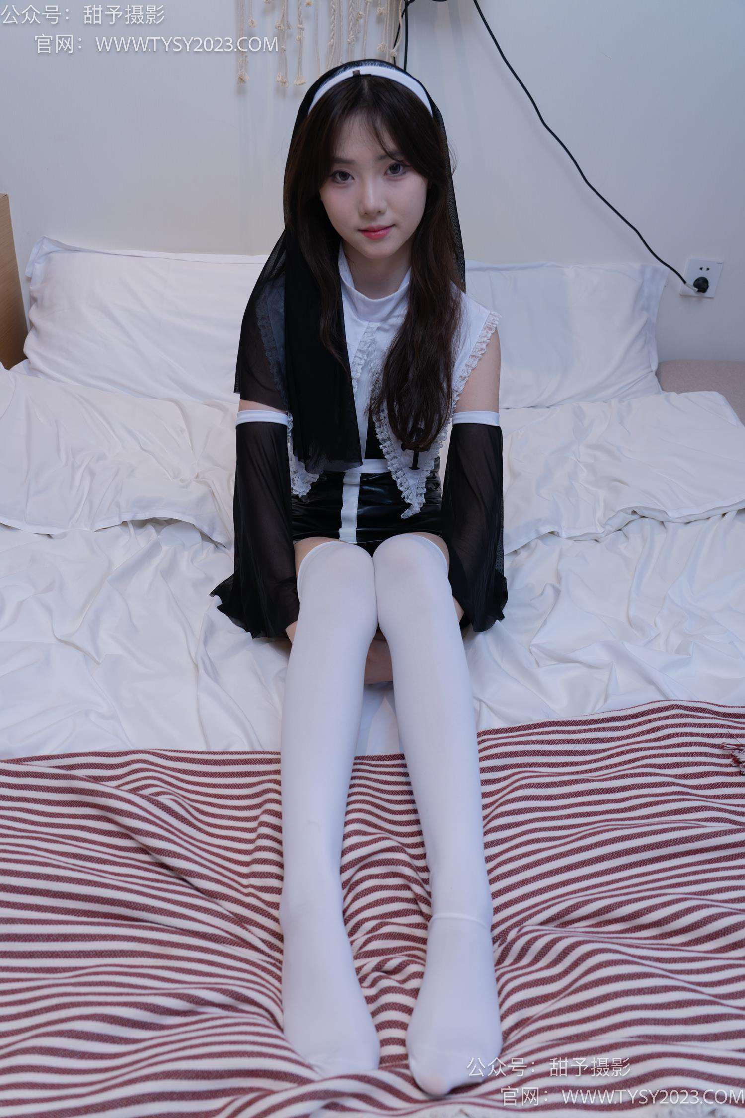 图片[5]-甜予摄影 NO.044 璇璇-修女服、高跟凉鞋、过膝白丝、小人国剧情[148P/2V/14.5GB]-美图