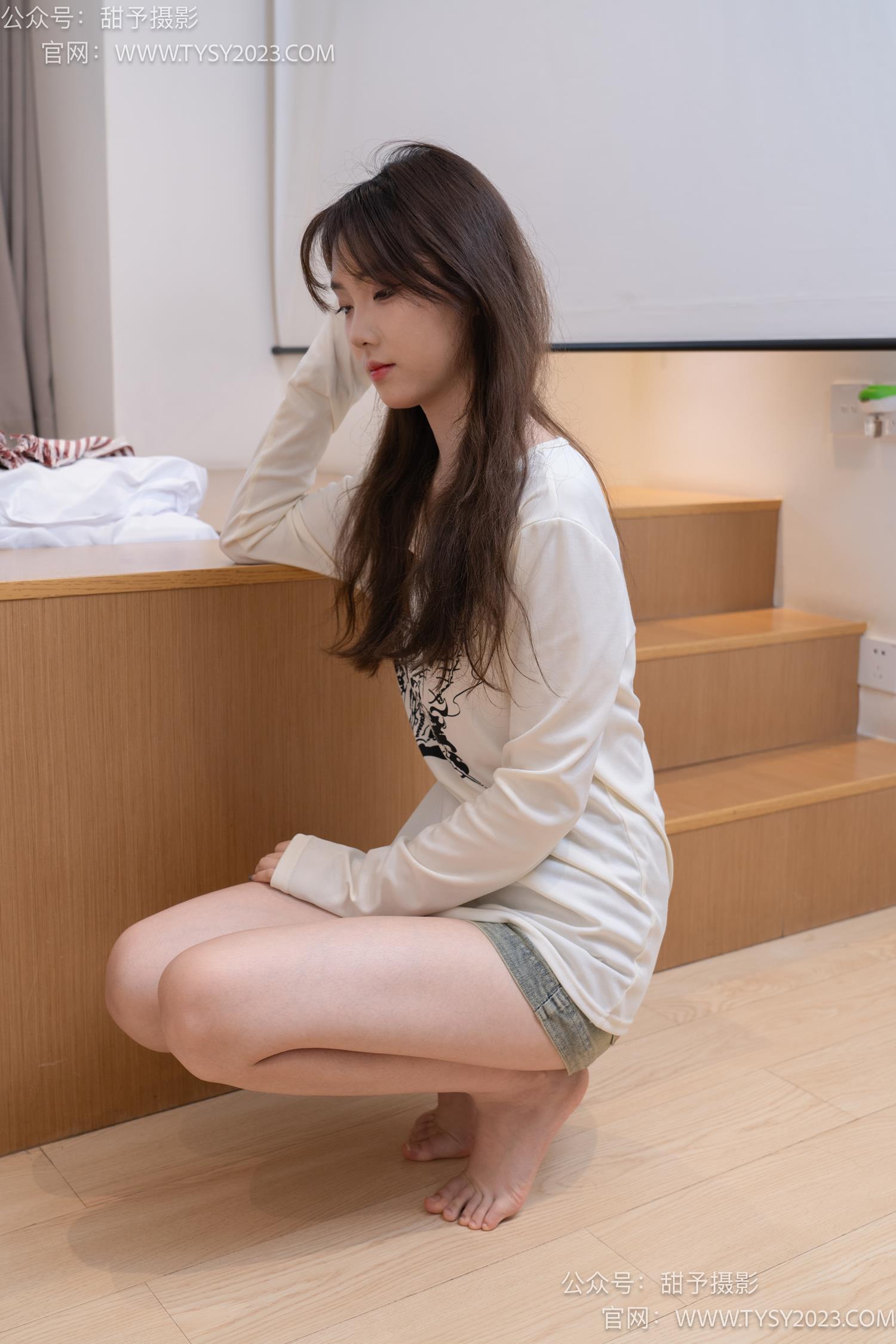 图片[5]-甜予摄影 NO.050 璇璇-板鞋、白棉袜、裸足、泡脚剪指甲剧情[178P/2V/12.9GB]-美图