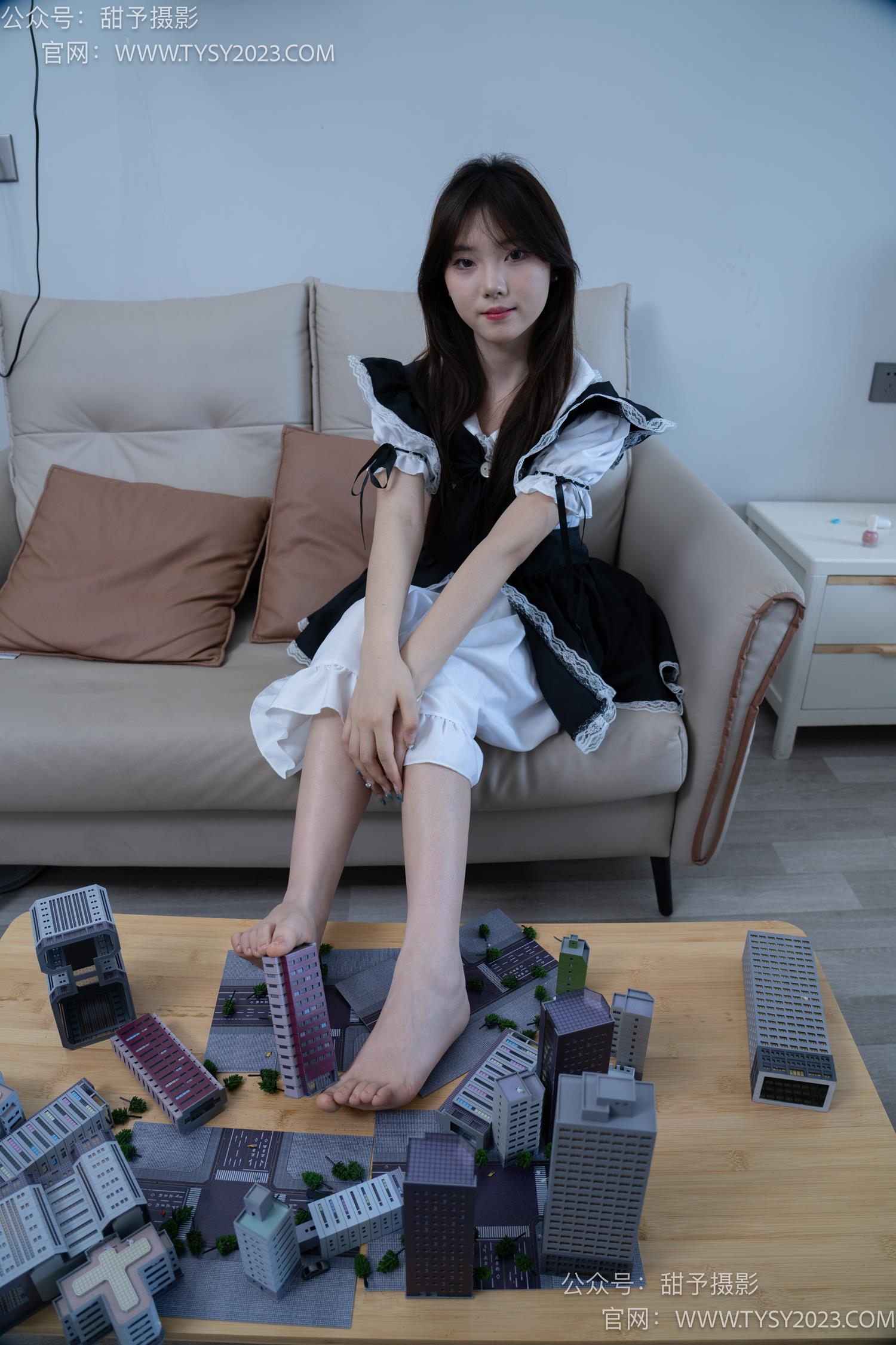 图片[1]-甜予摄影 NO.056 璇璇-高跟鞋、黑丝、白丝、裸足、小人国剧情[194P/2V/13.9GB]-美图