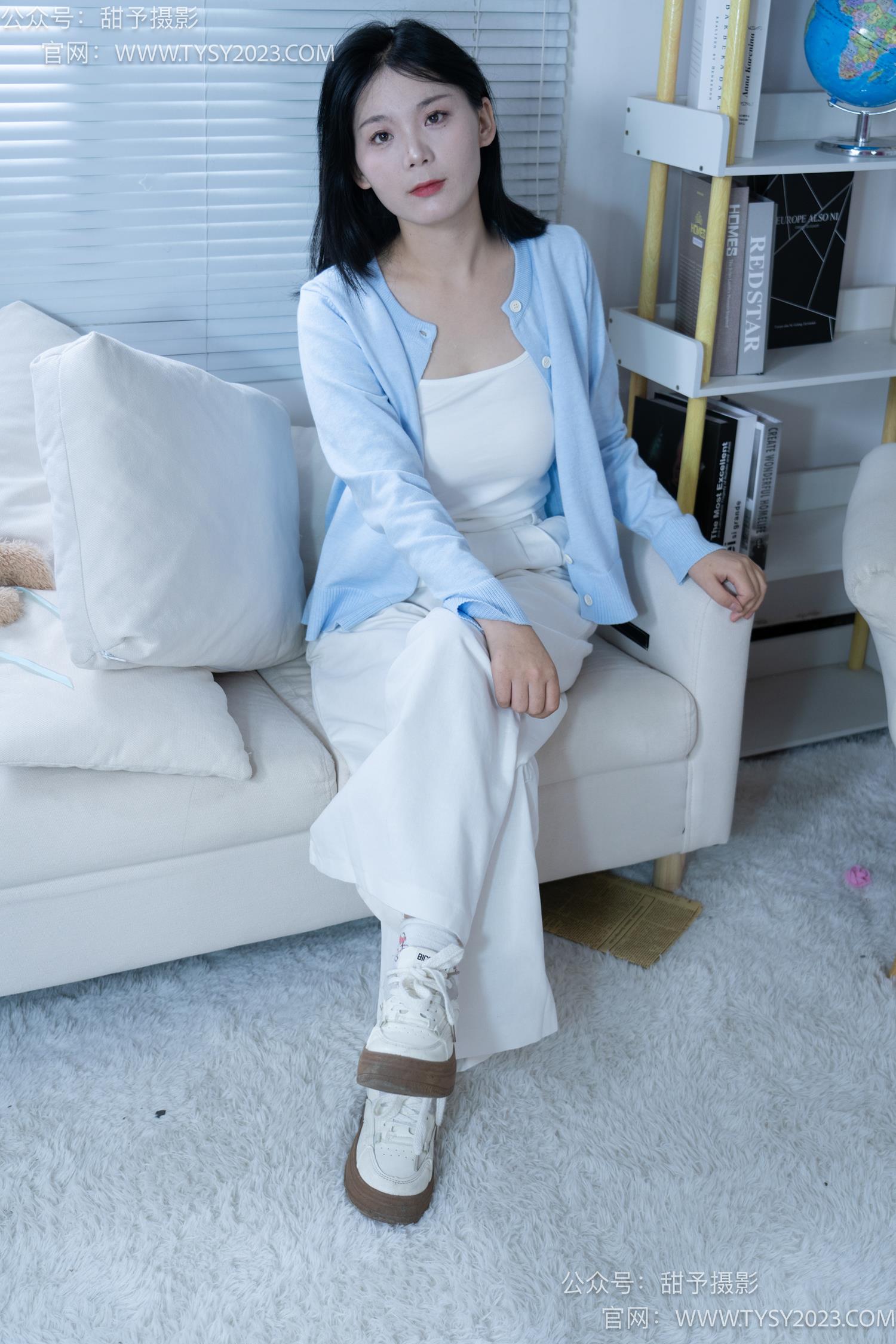 图片[2]-甜予摄影 NO.060 梨子-板鞋、脏白棉袜、裸足[114P/2V/9.36GB]-美图