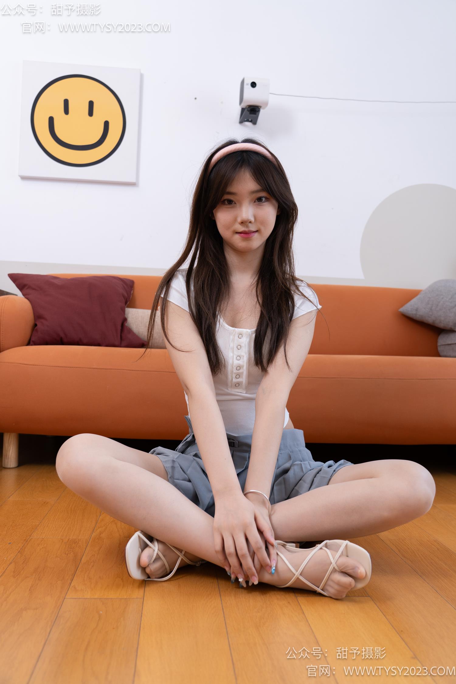 图片[4]-甜予摄影 NO.060 梨子-板鞋、脏白棉袜、裸足[114P/2V/9.36GB]-美图