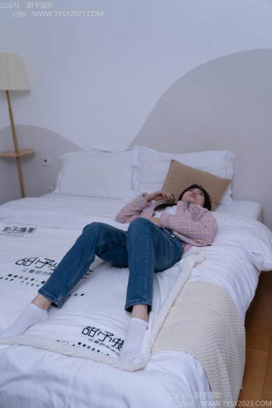 甜予摄影 NO.009 胡桃-皮鞋、白棉袜、裸足[122P/2V/10.1GB]-美图