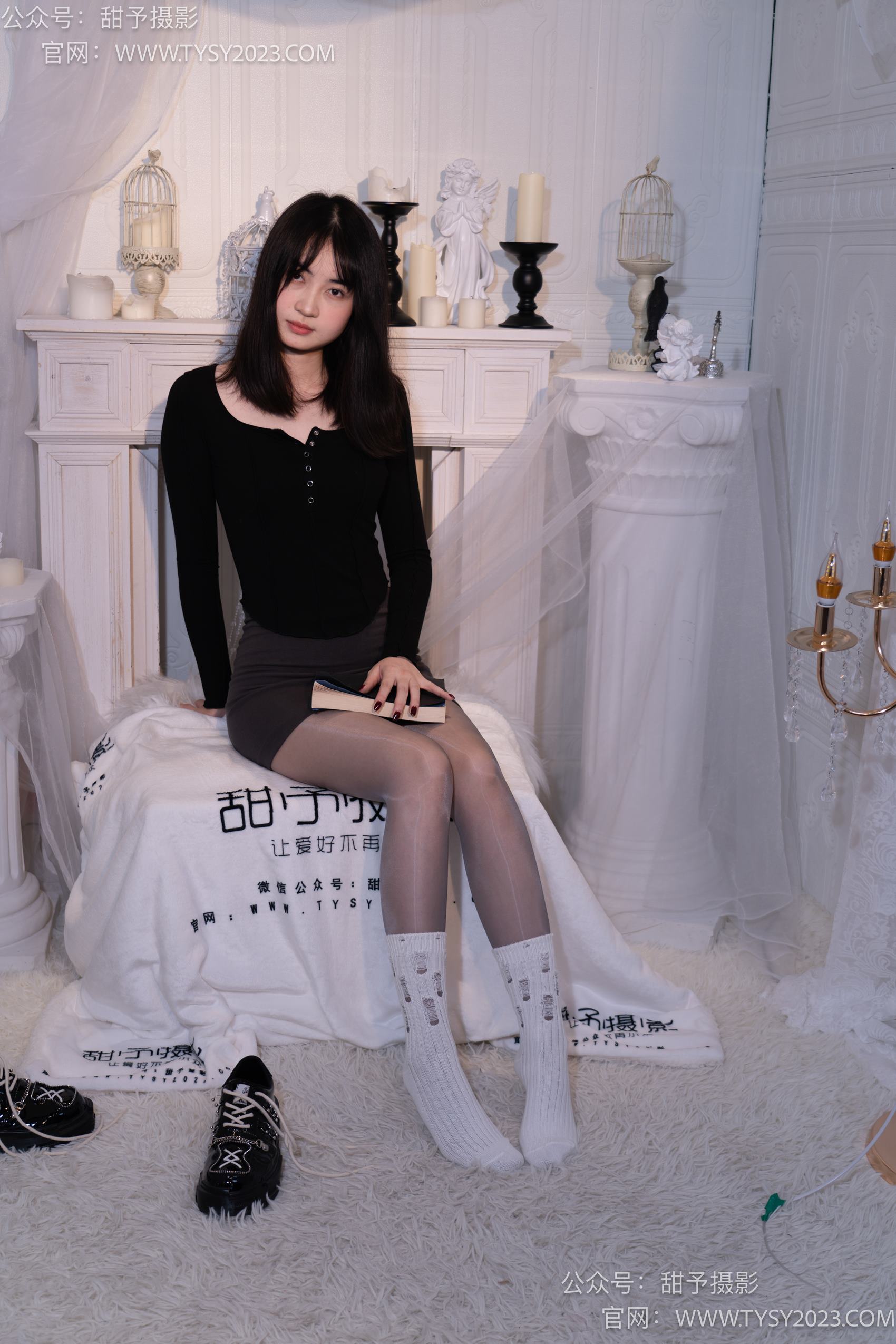 图片[5]-甜予摄影 NO.016 小野-皮鞋、白棉袜、油亮灰丝[130P/2V/9.89GB]-美图